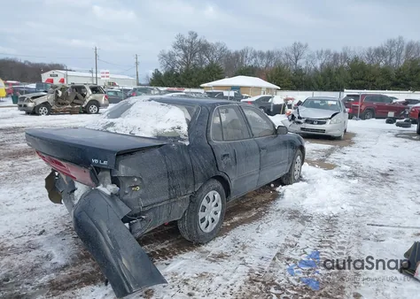 1994 Toyota Camry Le z USA, uszkodzony, nr VIN 4T1GK12E6RU046053